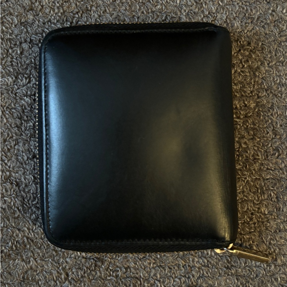 Cuyana Small Leather Zip Around Wallet, Smooth Leather, Black EUC